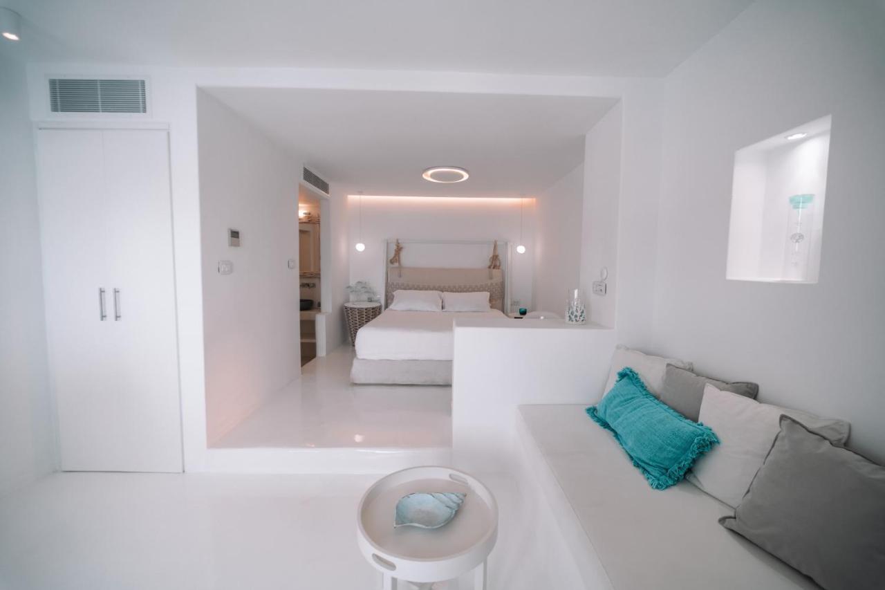 Nelya Suites (Adults Only) Меґалохорі Екстер'єр фото
