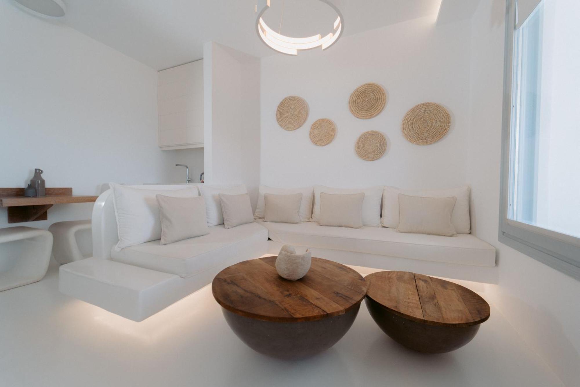 Nelya Suites (Adults Only) Меґалохорі Екстер'єр фото