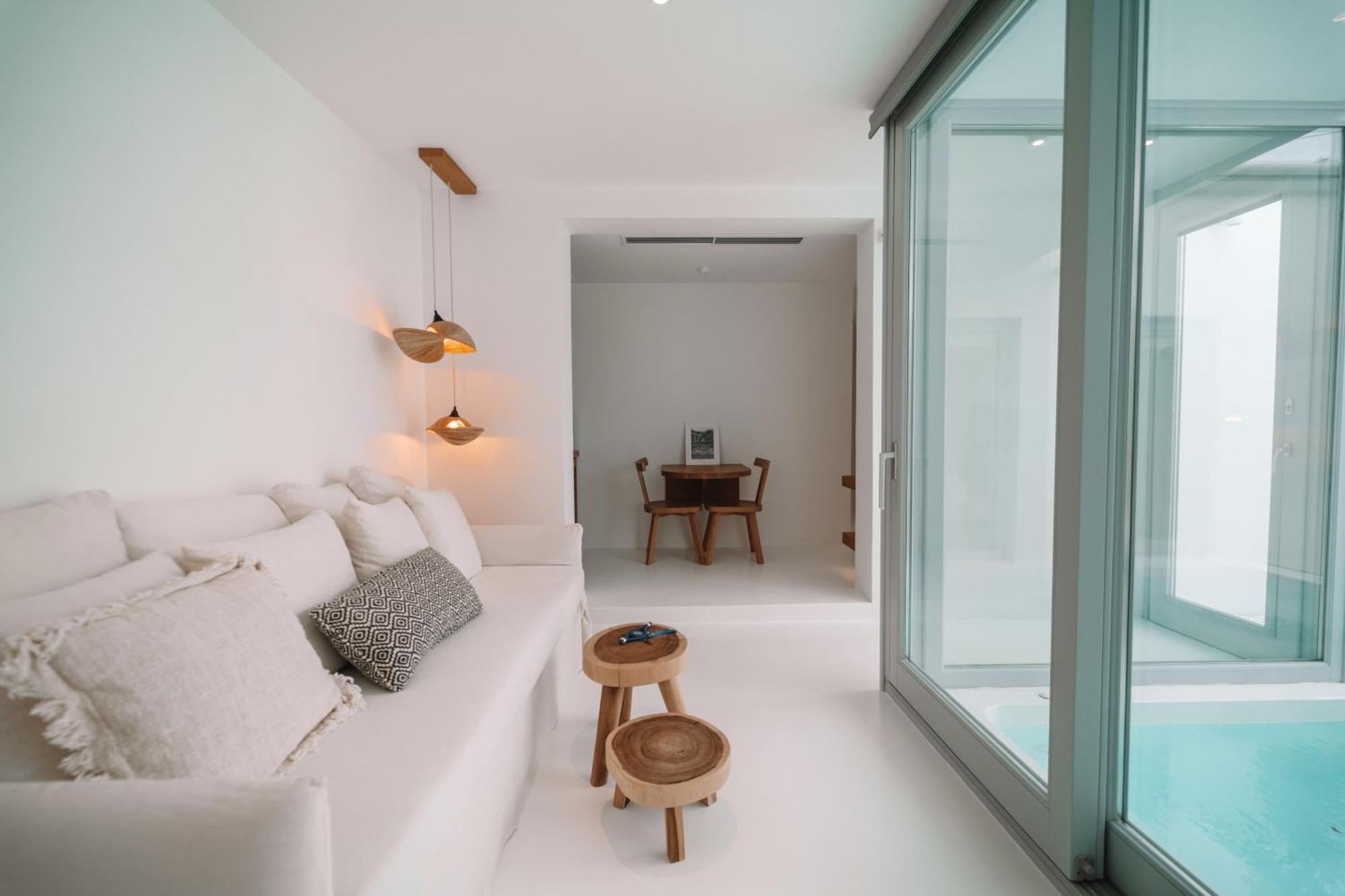 Nelya Suites (Adults Only) Меґалохорі Екстер'єр фото